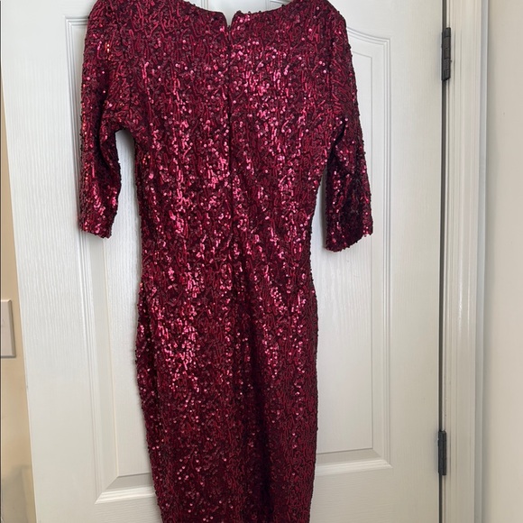 Elegant Sequin Dress in Rich Red - Picture 2 of 2